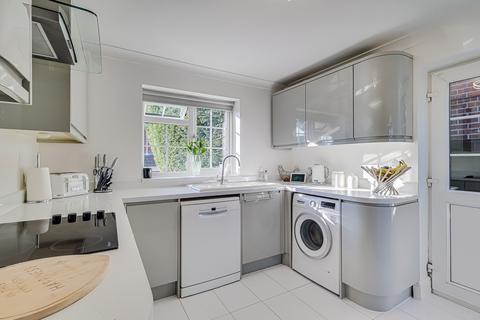 3 bedroom semi-detached house for sale, The Larches, Benfleet, SS7