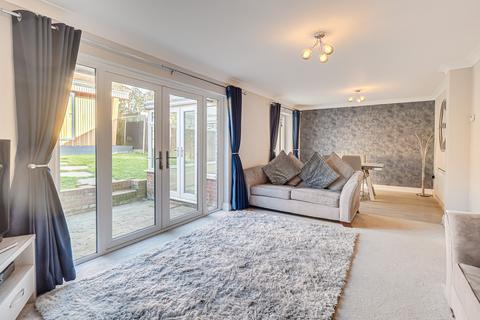 3 bedroom semi-detached house for sale, The Larches, Benfleet, SS7