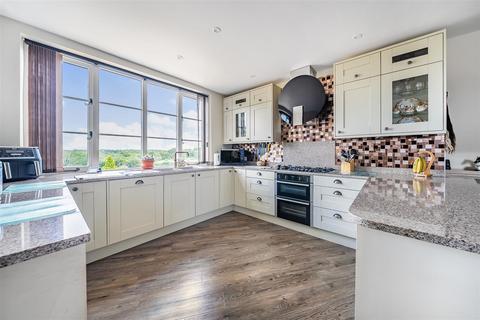 2 bedroom equestrian property for sale, Stalisfield Green, Faversham ME13