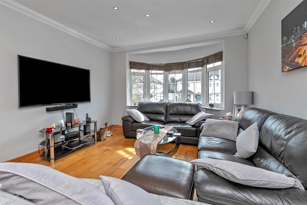 11 Fanshawe Crescent-21.jpg