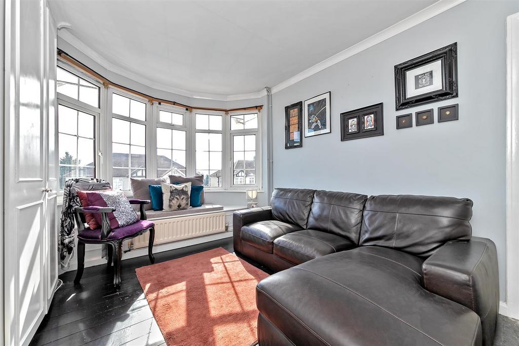 11 Fanshawe Crescent-31.jpg