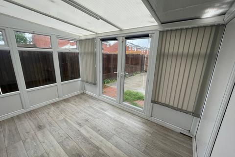 40 Barnhurst Lane, Wolverhampton, WV8 1XB