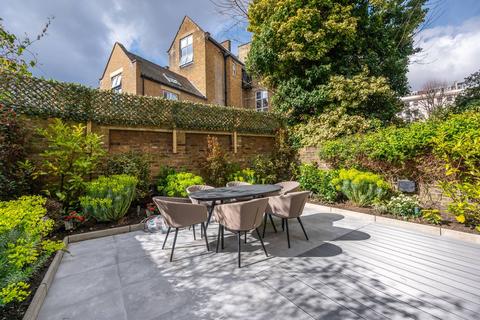 Earls Court Square, Earls Court, London, SW5