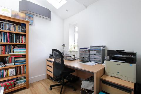 3 bedroom semi-detached house for sale, Leslie Grove, Timperley