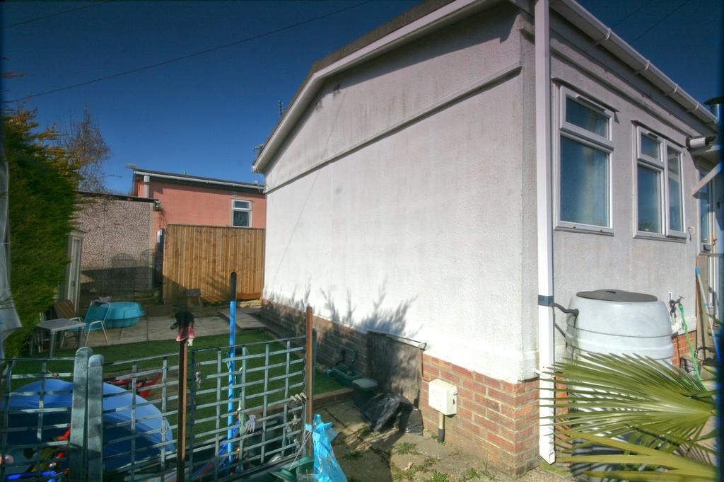 Photograph 9