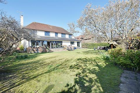 5 bedroom detached house for sale, Cooden, Bexhill-On-Sea