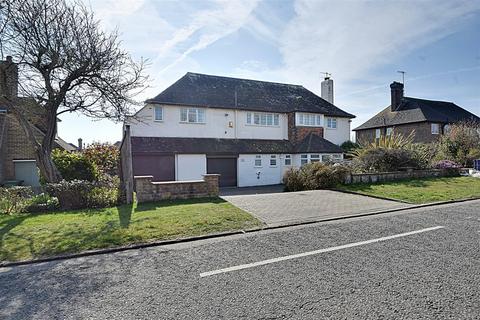 5 bedroom detached house for sale, Cooden, Bexhill-On-Sea