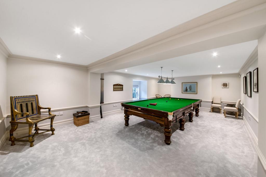 Snooker room