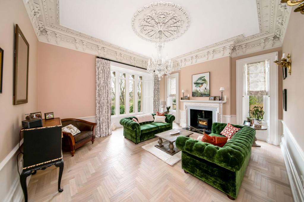 Second sitting room