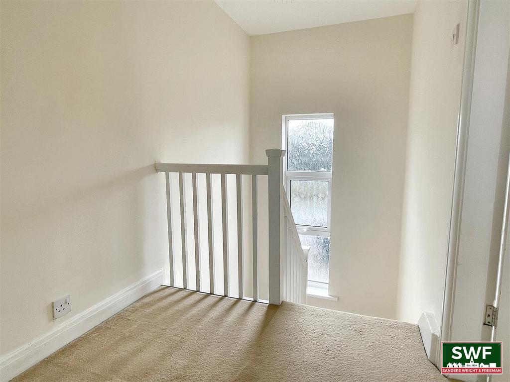 Fist floor landing
