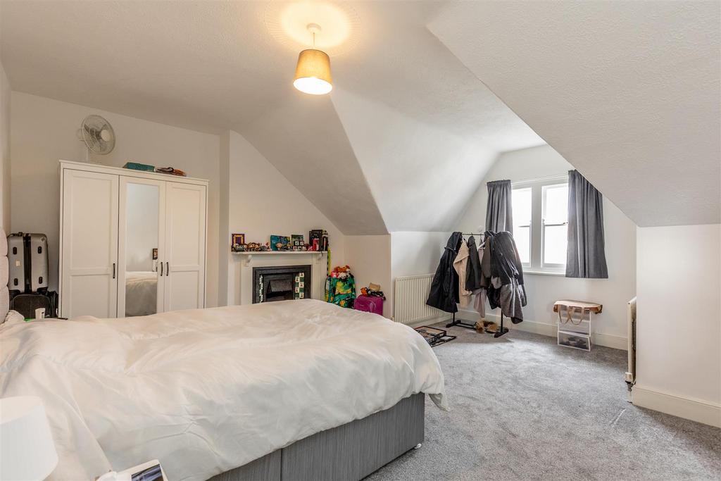 Linden Road, Westbury Park Bed 4.jpg