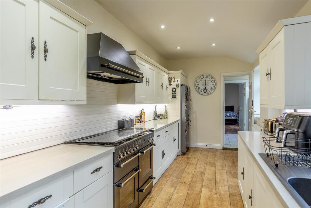 Linden Road, Westbury Park Kitchen 3.jpg