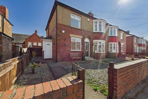 2 bedroom flat for sale, Closefield Grove, Whitley Bay