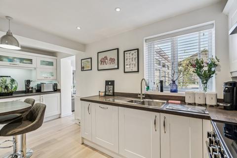1 Darrell Way, Abingdon, OX14 1HL