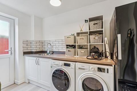 1 Darrell Way, Abingdon, OX14 1HL