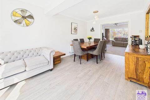 19 Cadnam Close, Rochester, ME2 3TS