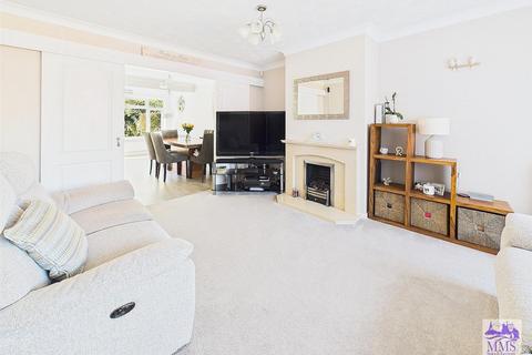 19 Cadnam Close, Rochester, ME2 3TS