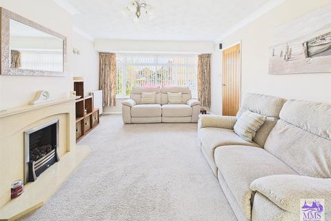 19 Cadnam Close, Rochester, ME2 3TS
