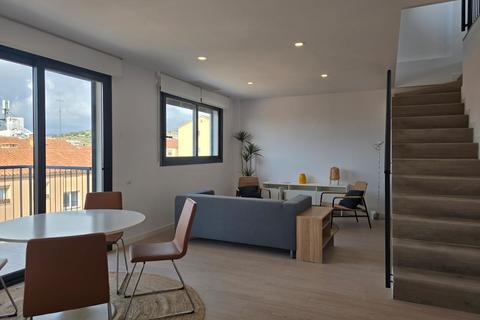 3 bedroom duplex, Av. de Biscaia escalera B