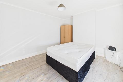 9 Blenheim Road, Gloucester, GL1 4ET