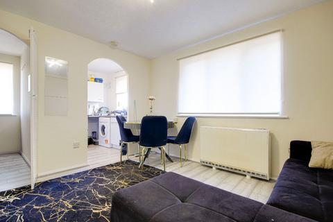 undefined, Streamside Close, London