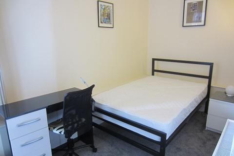 4 bedroom flat to rent, Gorgie Road, Gorgie, Edinburgh, EH11
