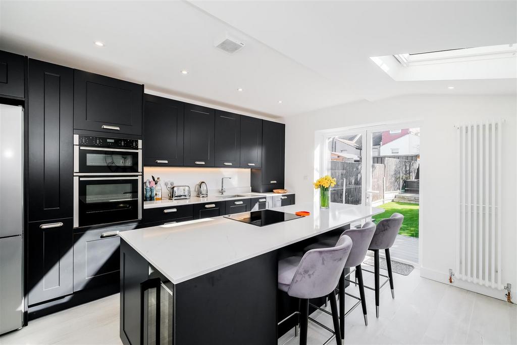 91 peel road-20.jpg