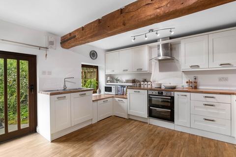 4 bedroom barn conversion for sale, Court Barn, The Green, Stanford Bridge, Worcestershire.  WR6 6SA