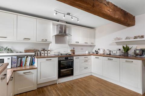 4 bedroom barn conversion for sale, Court Barn, The Green, Stanford Bridge, Worcestershire.  WR6 6SA
