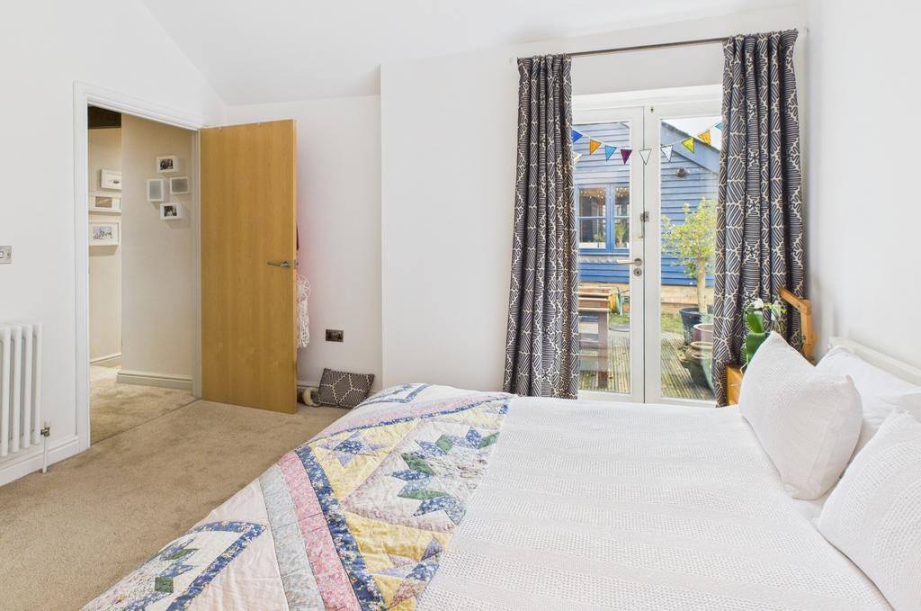 Cam02519 g0 pr0233 still005