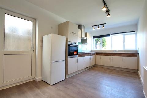 16 Mill Rise, Swanland, North Ferriby, HU14 3PW