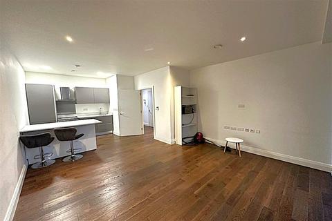 1 bedroom flat to rent, Jessop Court, UB8
