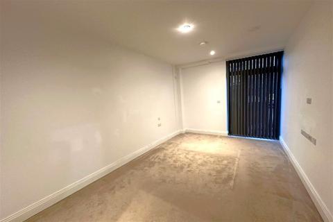 1 bedroom flat to rent, Jessop Court, UB8