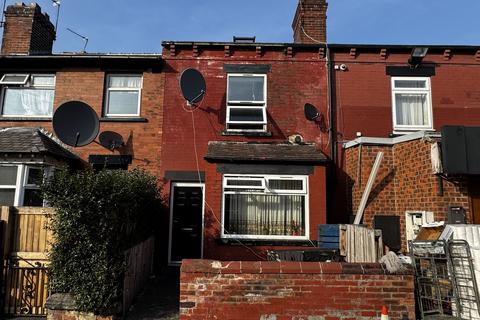 3 bedroom terraced house for sale, Milan Road, Leeds LS8