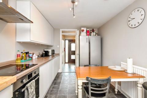 3 bedroom terraced house for sale, Fraser Avenue, St Andrews, KY16