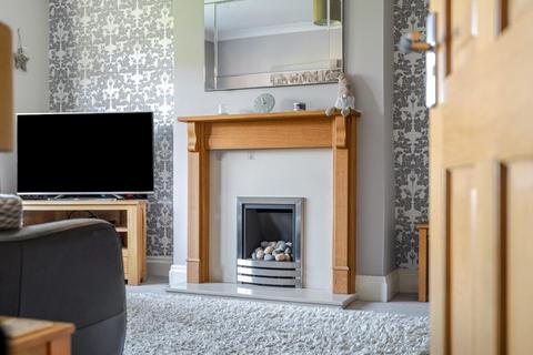 8 South View, Wetherby, LS22 7QE