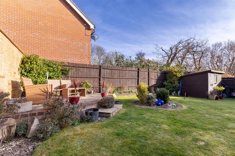 5 bedroom detached house for sale, Duncton Road, Clanfield