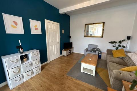 2 bedroom flat to rent, Granton Road, Trinity, Edinburgh, EH5