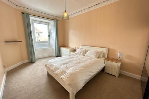 2 bedroom flat to rent, Granton Road, Trinity, Edinburgh, EH5