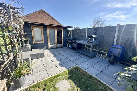 155 Dover Road, Ipswich, IP3 8JJ