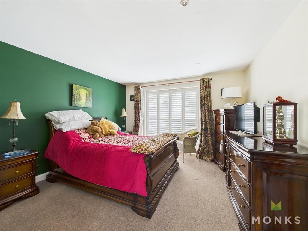 CAM01420 G0-PR0585-STILL007.jpg