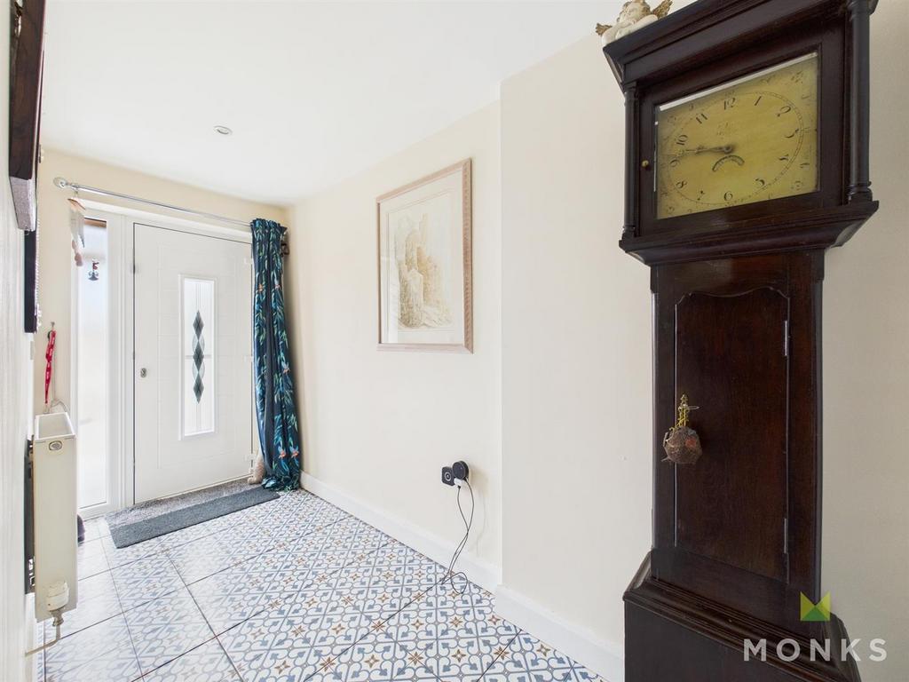 CAM01420 G0-PR0585-STILL013.jpg