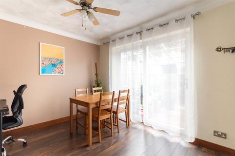 62 Ashurst Road, Brighton, BN2 4PH