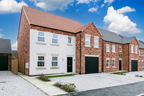 5 bedroom detached house for sale, Clifford Park, Market Weighton, York, North Yorkshire, YO43 3SE