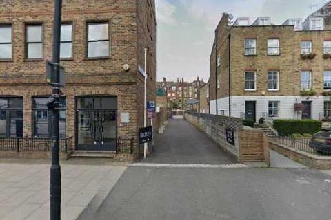 Garage to rent, King Street, London W6