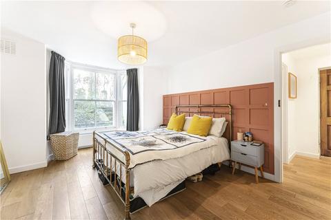 2 bedroom apartment for sale, Navarino Road, London, E8