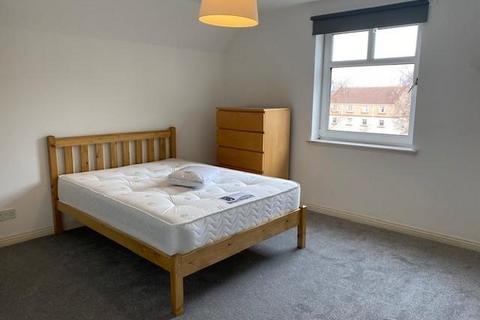 2 bedroom flat to rent, Sinclair Close, Gorgie, Edinburgh, EH11