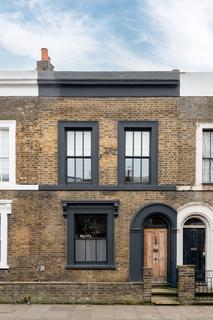 2 bedroom terraced house for sale, Old Ford Road, London E2