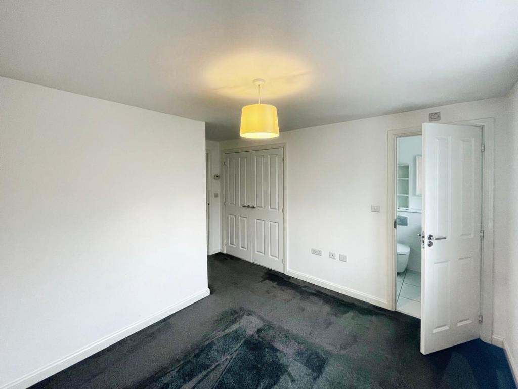 3.1m x 2.7m