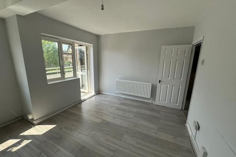 2 bedroom flat to rent, Lydden Court, Restons Crescent, Eltham, SE9